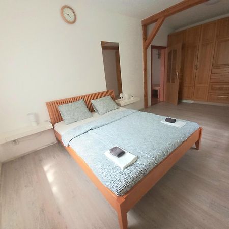 Apartmany Kocanda Jesenice  Стая снимка