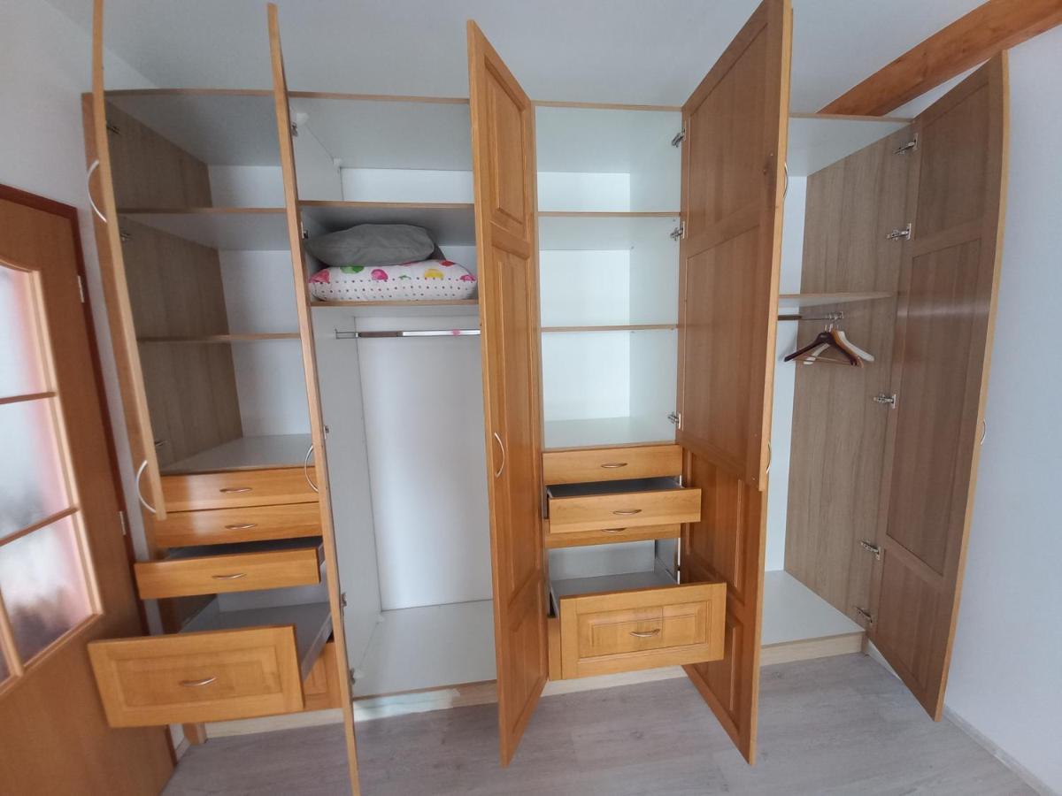 Apartmany Kocanda Jesenice  Екстериор снимка