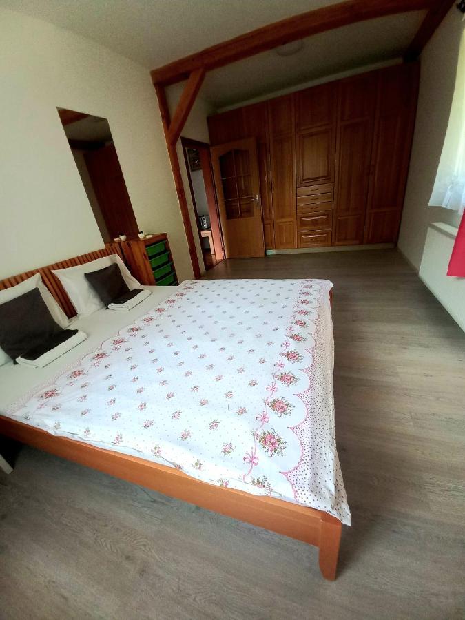 Apartmany Kocanda Jesenice  Екстериор снимка